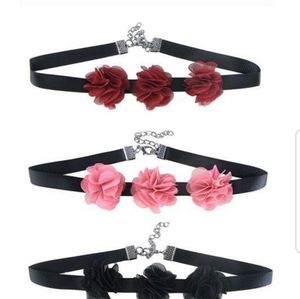 Flower Neck choker